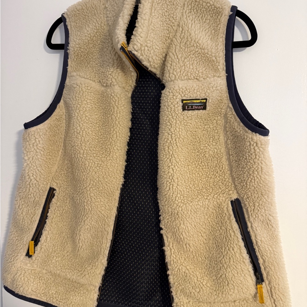 L.L. Bean womens Fleece Vest!